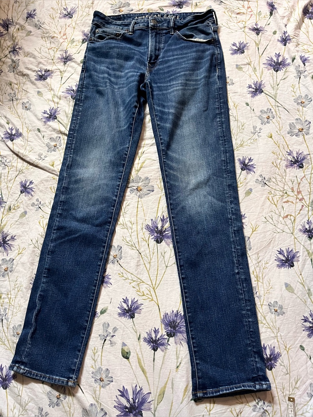 American Eagle Bootcut Jeans Mens Size 30x34 Dark Wash 75% Cotton Like New